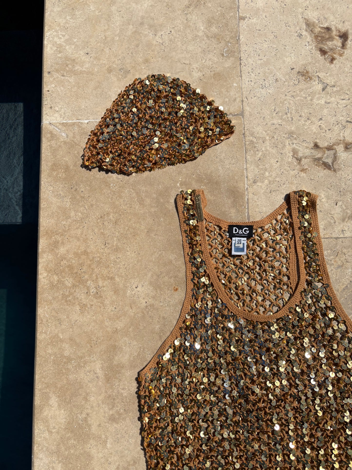 DOLCE & GABBANA TOP + HAT
